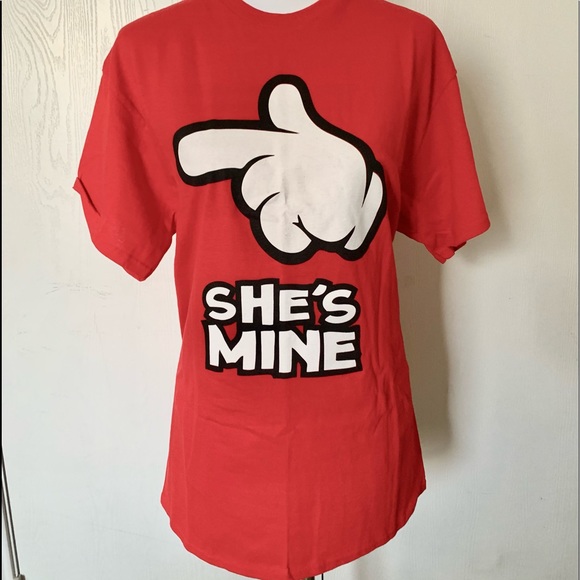 “She’s Mine” Red Graphic Couple T-Shirt – Cartoon Hand Matching Tee Plus Size - Picture 4 of 4